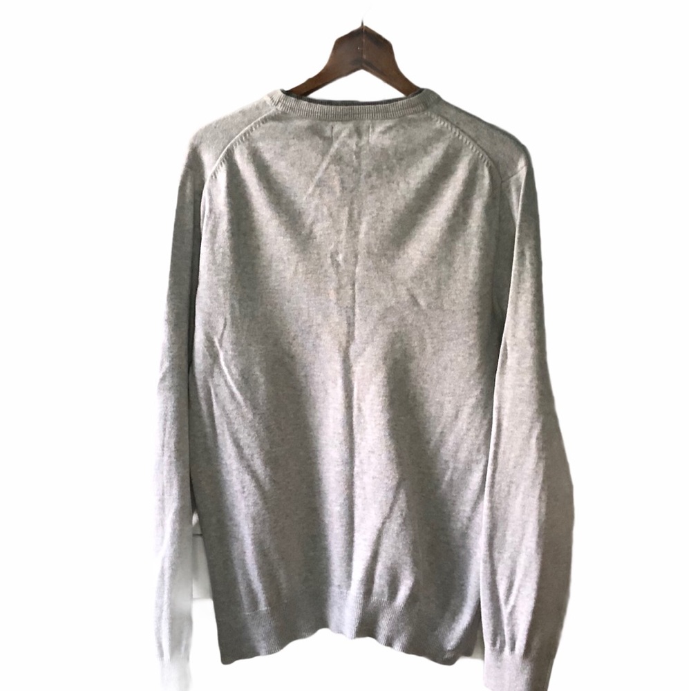 Banana republic factory v-neck gray sweater - Picture 2 of 5